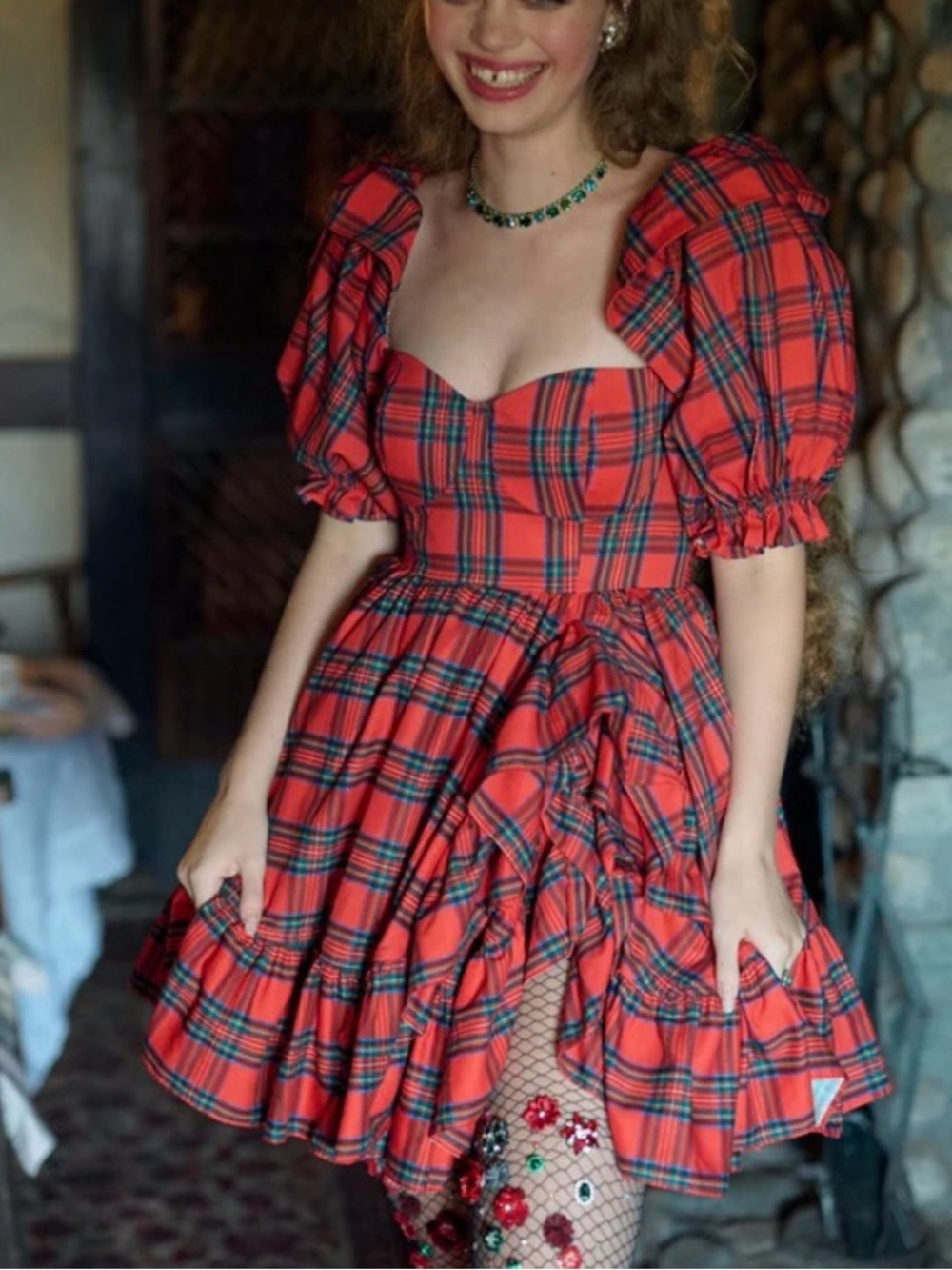 Vintage-Inspired Red Plaid Puff-Sleeve Dress